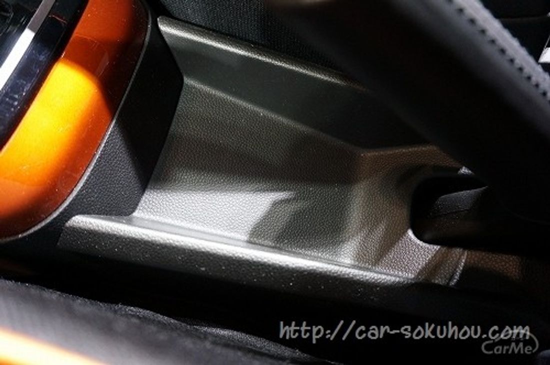 スズキ イグニス 2016