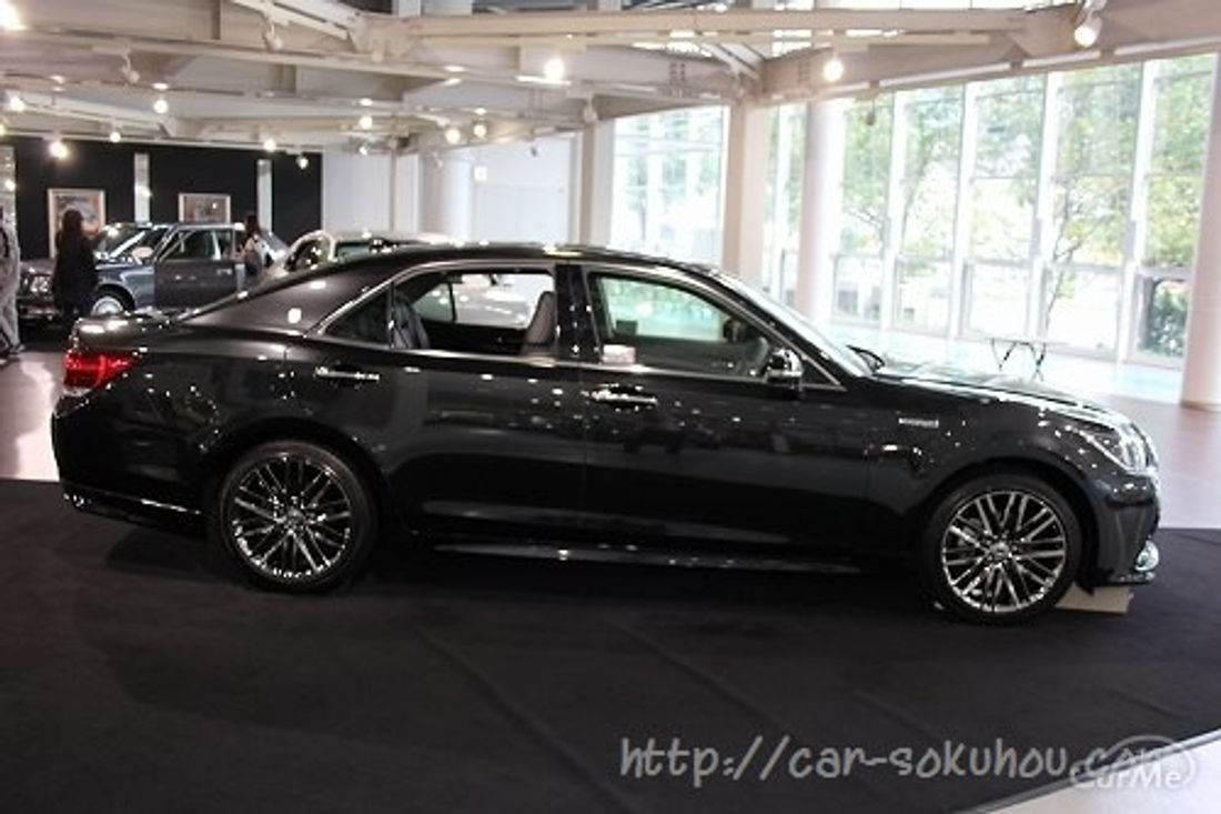 トヨタ クラウンアスリート 2015