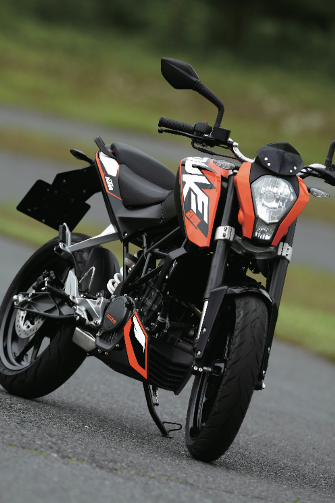 アヘッド 70%増の意義を感じる KTM 200DUKE