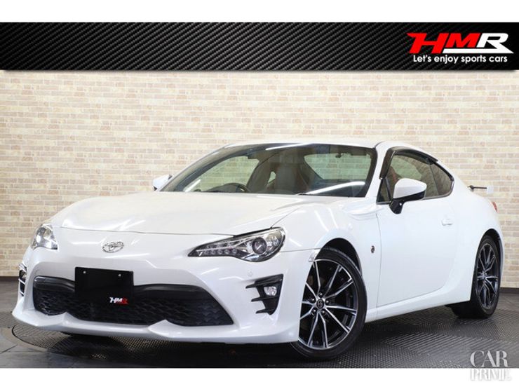 H.29(2017)年 トヨタ 86 2.0 GT リミテッド 6MTフジツボマフラー CUSCO車高調 パールホワイト