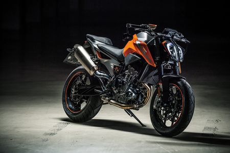 アヘッド KTM 790 DUKE