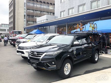 トヨタ ハイラックス 山崎友貴