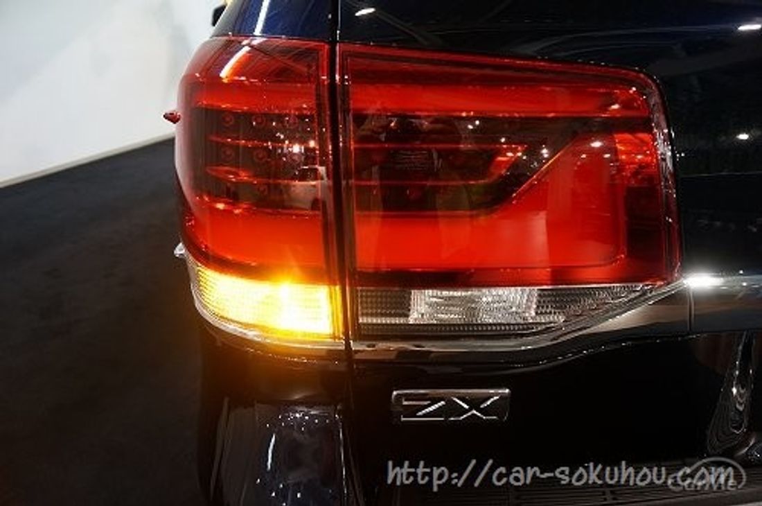 トヨタ ランドクルーザー 2015