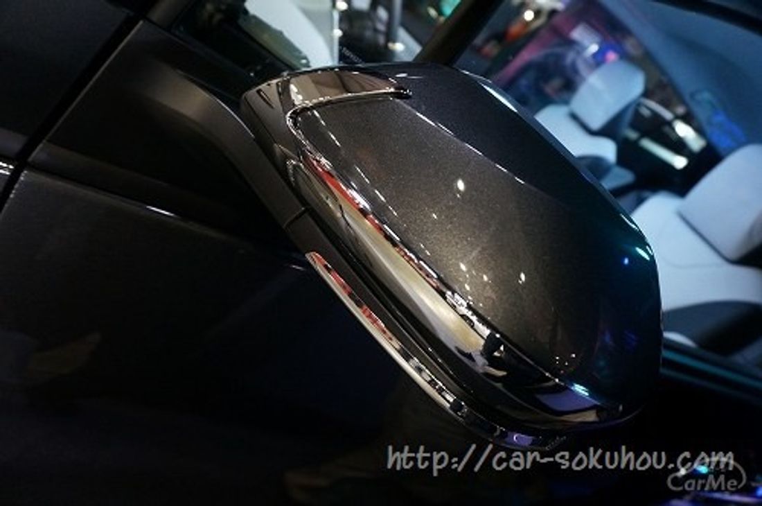 トヨタ プリウス 2016
