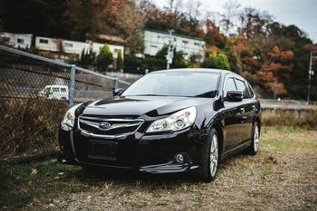 黒い車
