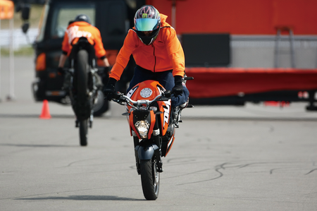 アヘッド KTM 125DUKE