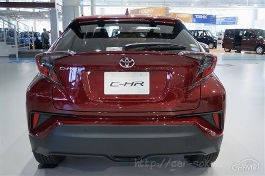 トヨタ C-HR 2017