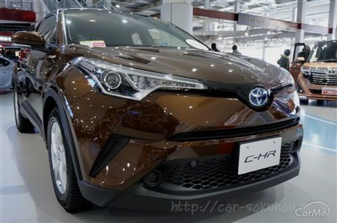 トヨタ C-HR 2017