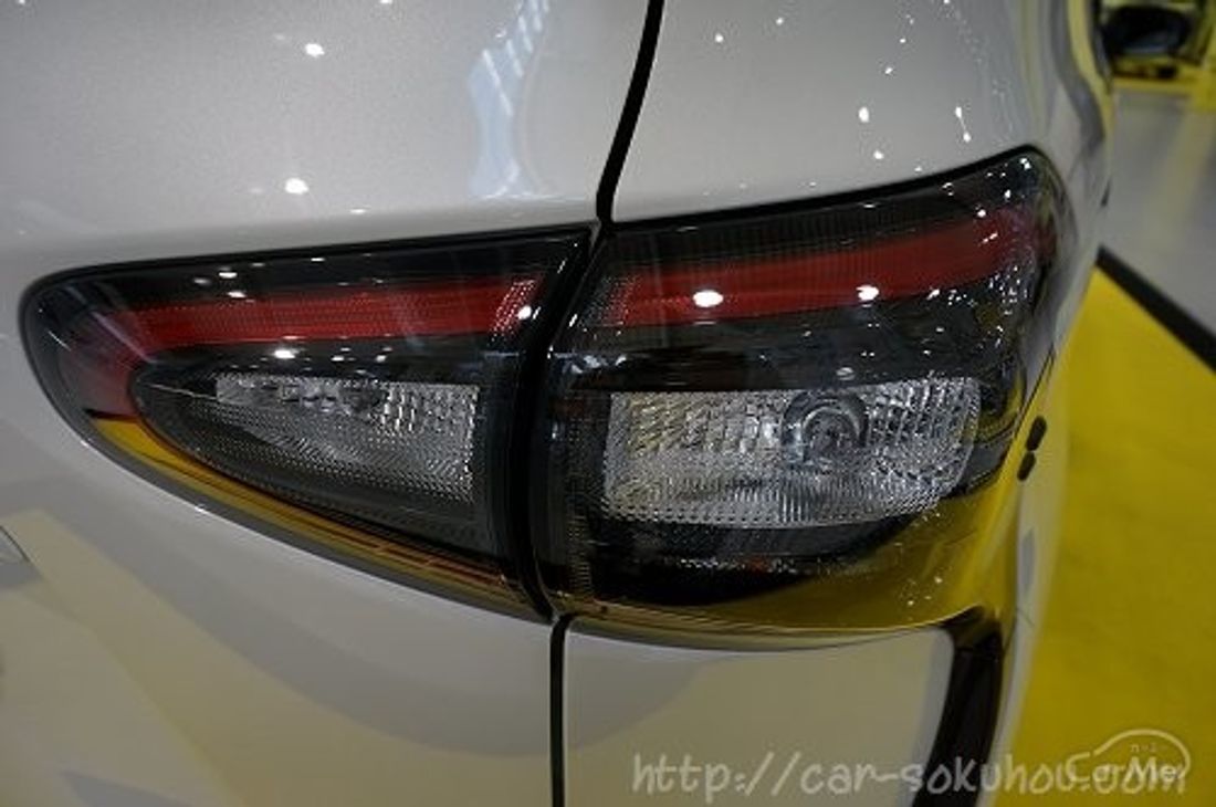 トヨタ シエンタ 2015