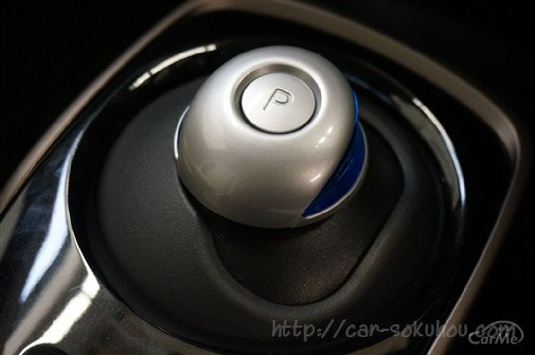 日産 ノート e-power 2016