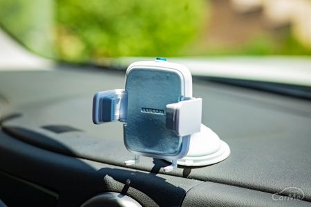 ELECOM 車載ホルダー スマホスタンド