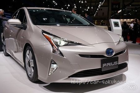 トヨタ プリウス 2015