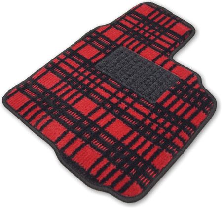 車用フロアマットのおすすめメーカー15選 選ぶ時のポイントも紹介