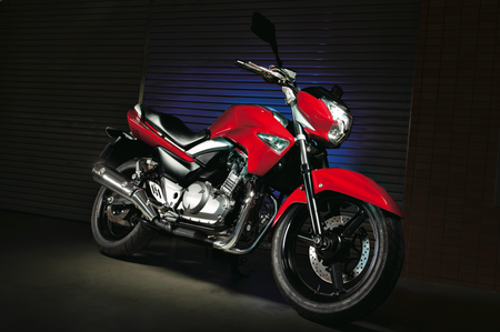アヘッド SUZUKI GSR250