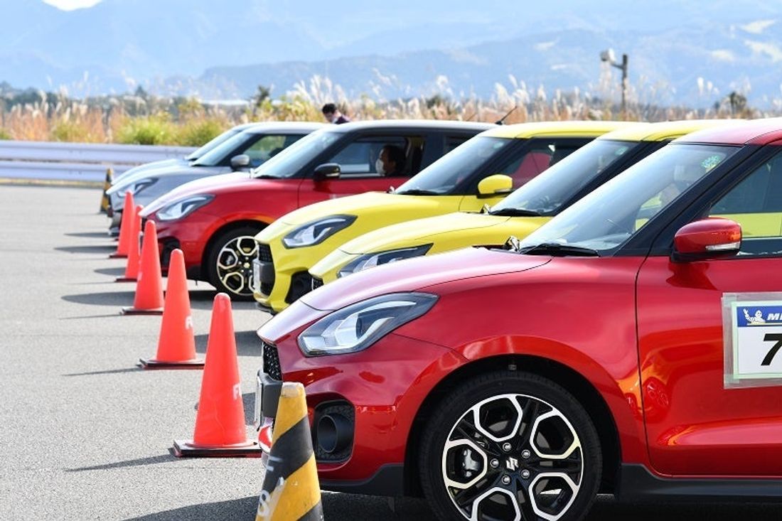 スズキ スイフト乗りに大人気の田中ミノル先生によるドライビングレッスン!「ワンメイクドライビングレッスン(SUZUKI…