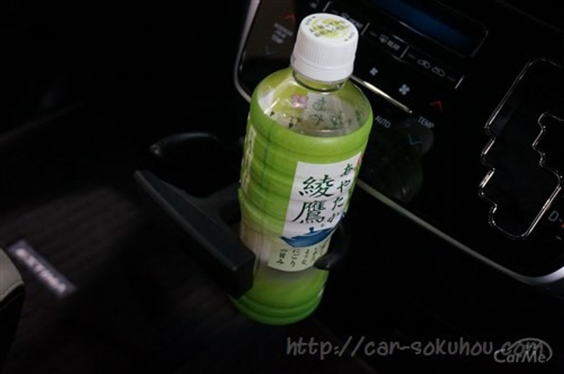 トヨタ エスティマ 2016
