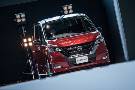 日産セレナ 2016