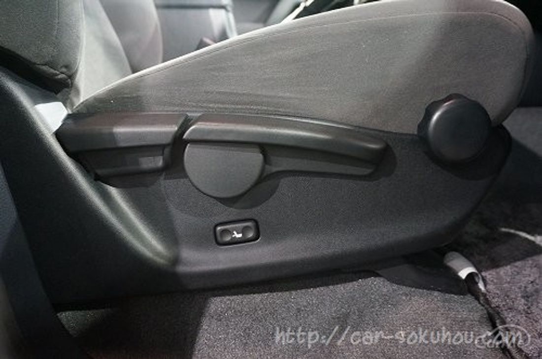 トヨタ ランドクルーザー 2015