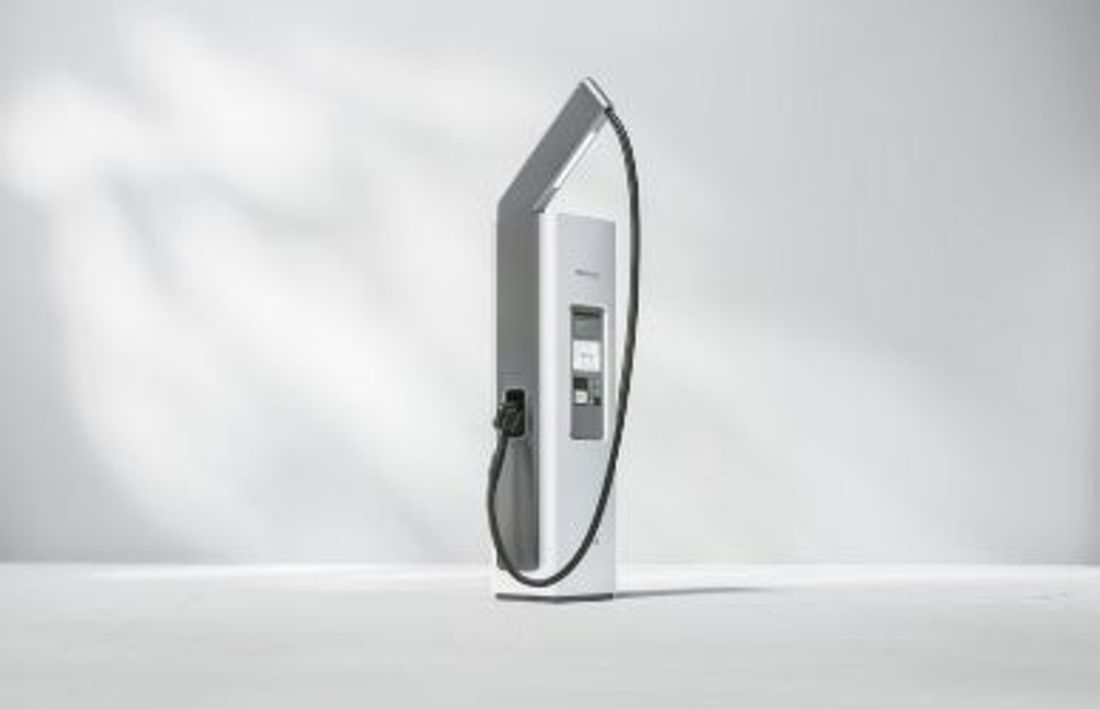 新たなEV充電器シリーズ「MITUS」誕生。新電元の次世代ビジョン。