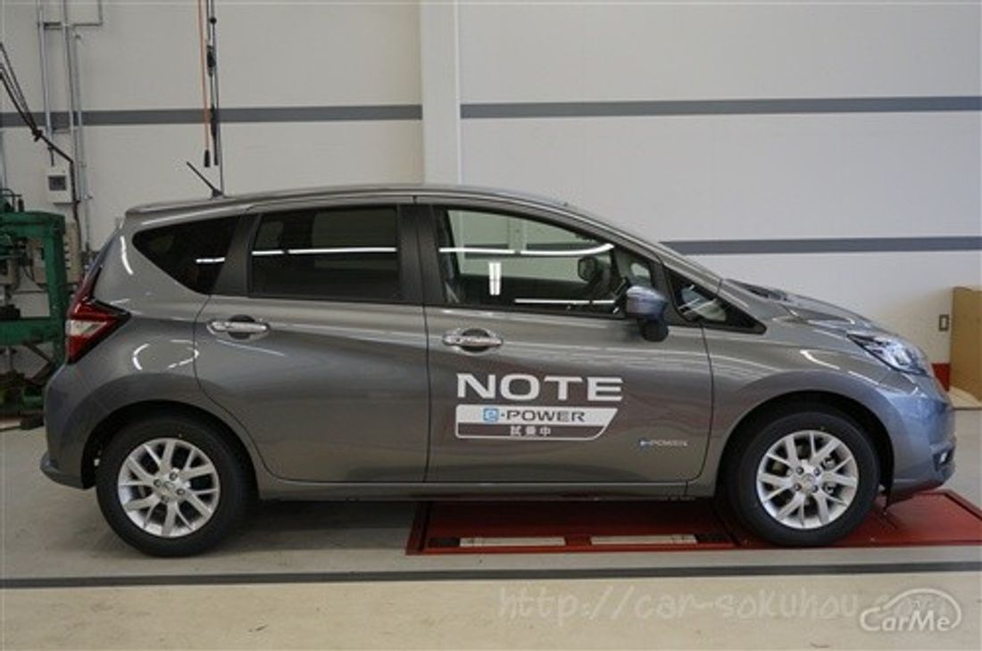 日産 ノート e-power 2016