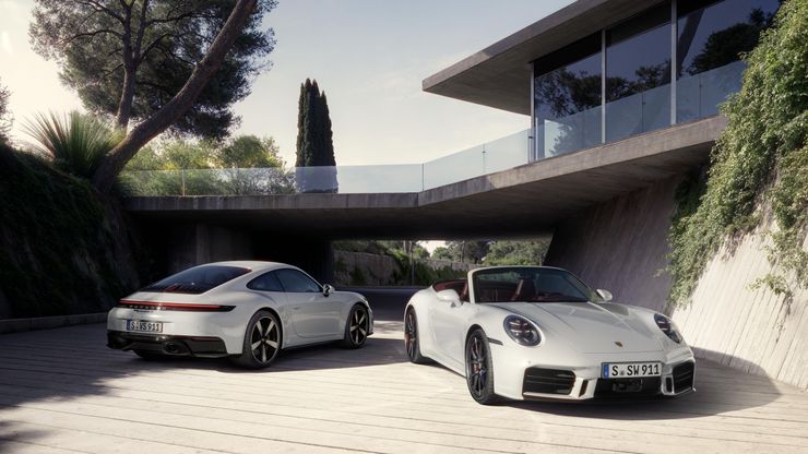 911