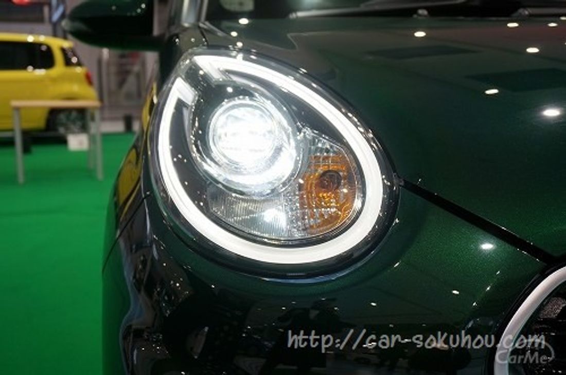 トヨタ プリウス 2016