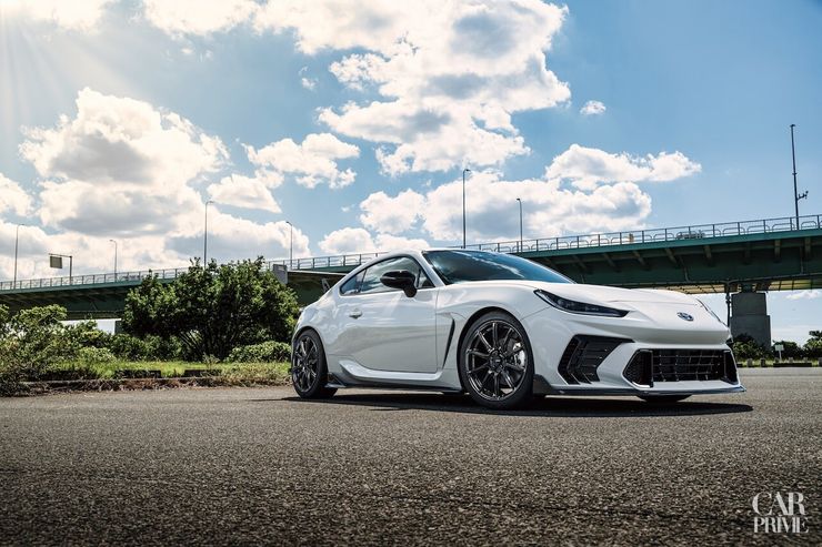 57TRxGR86_edit_cmyk (1)