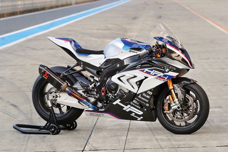 アヘッド BMW HP4 RACE