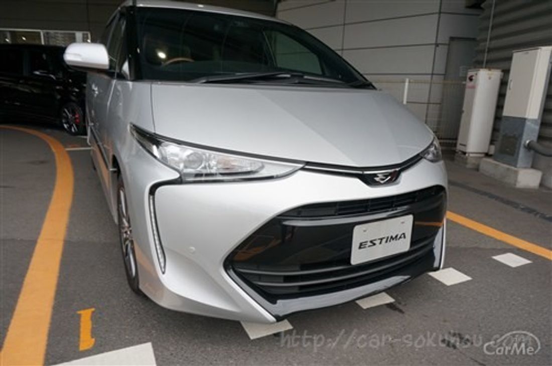 トヨタ エスティマ 2016