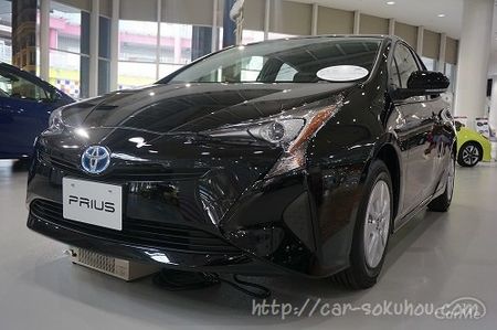 トヨタ プリウス 2015