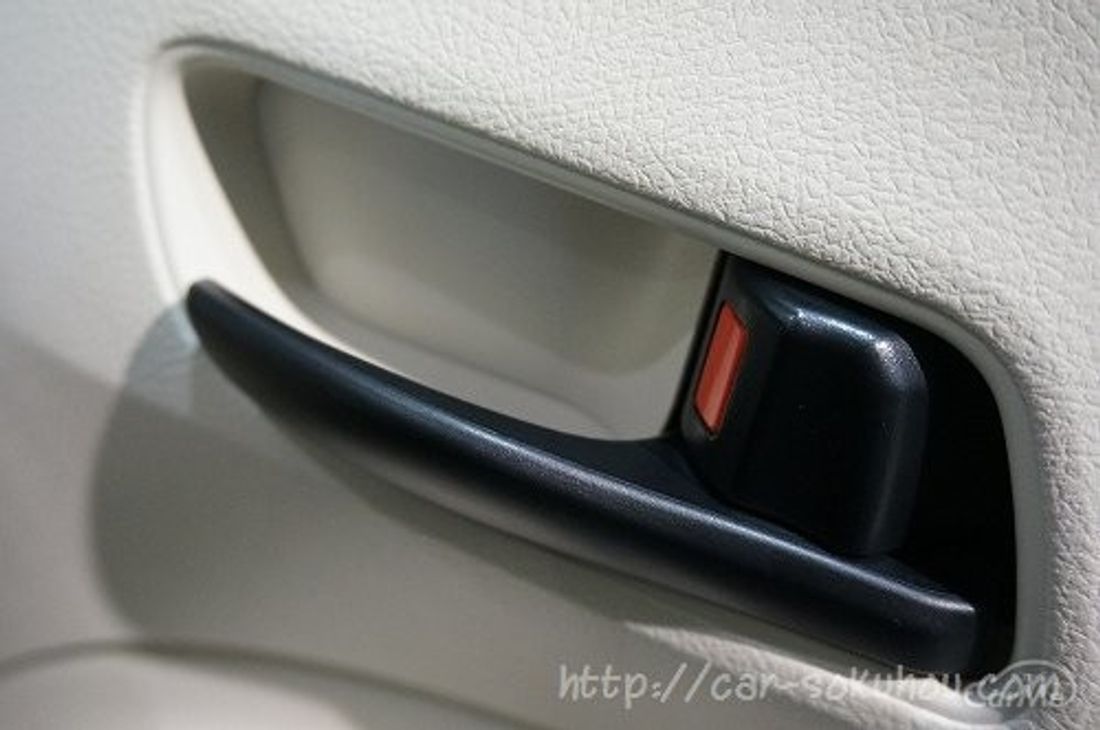 トヨタ シエンタ 2015