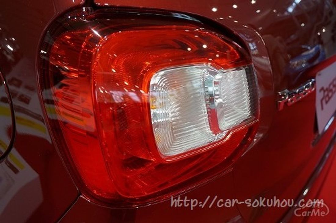 トヨタ パッソ 2016