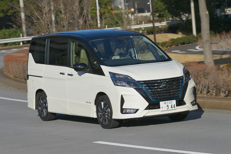 日産 セレナ　e-POWER ハイウェイスターV（C27）