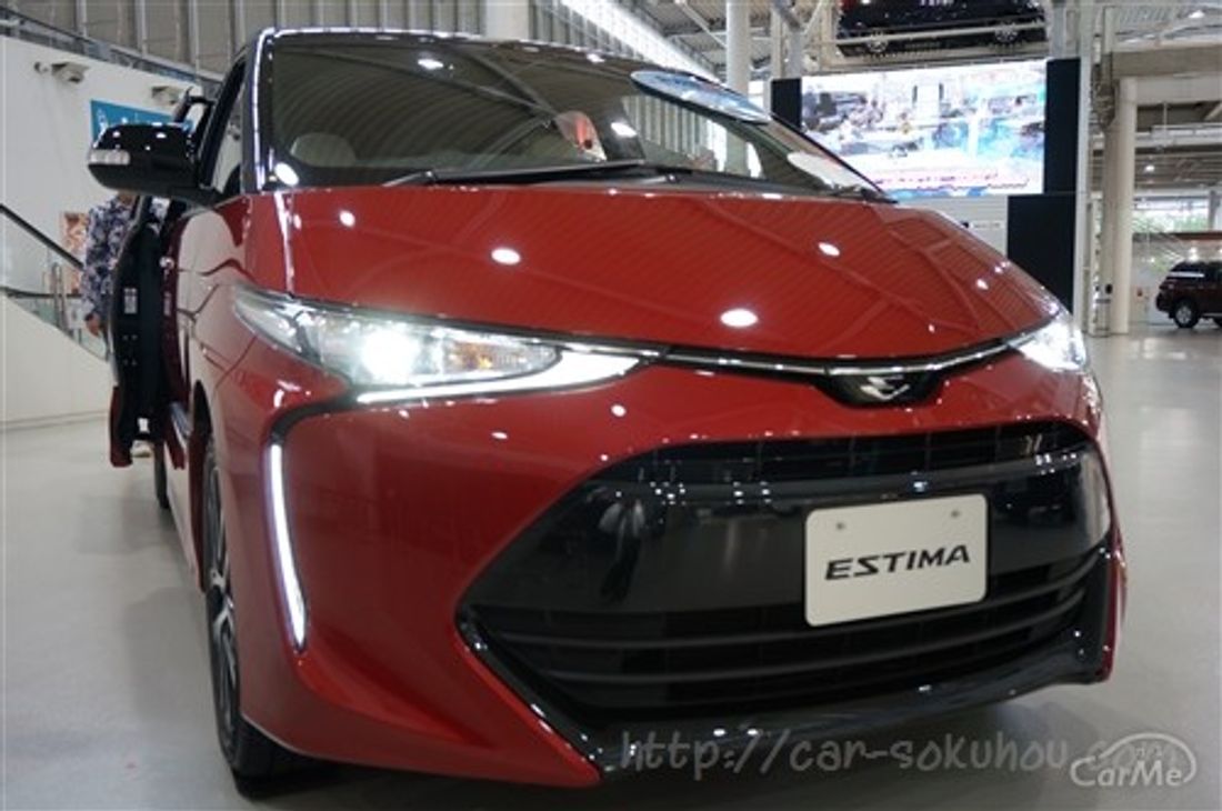 トヨタ エスティマ 2016