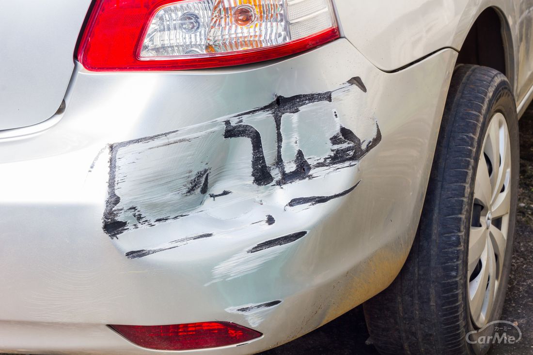 ポールに車をぶつけて家に帰ってきちゃった これって当て逃げになるの By 車選びドットコム