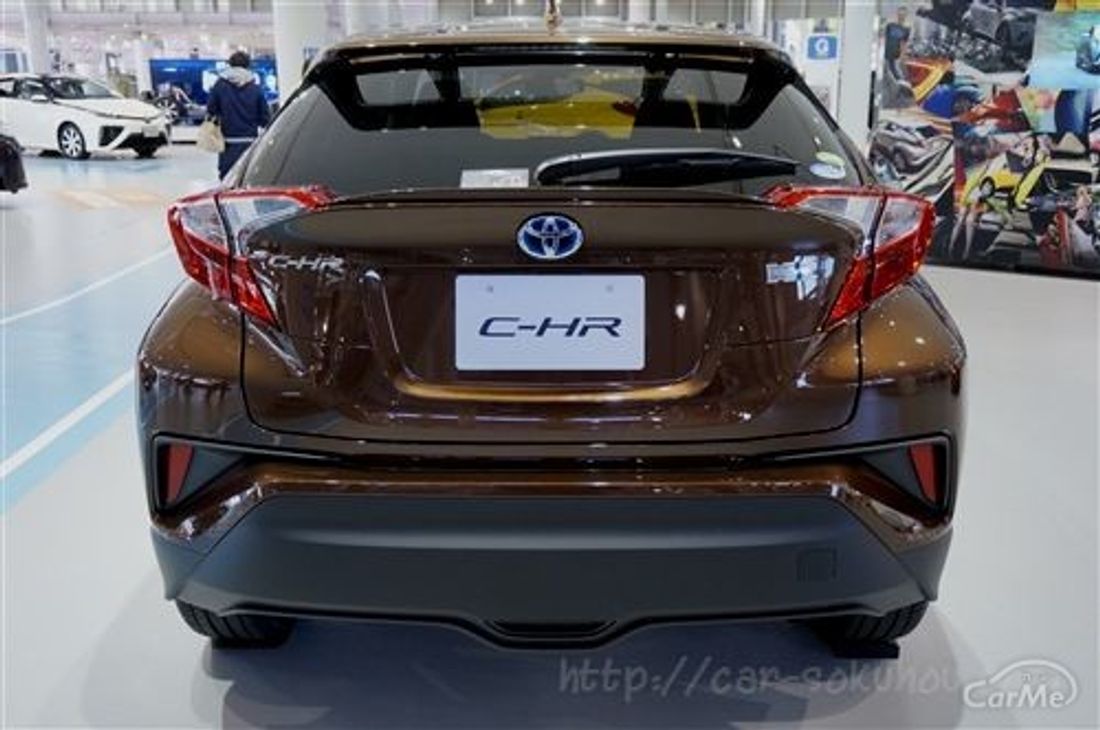 トヨタ C-HR 2017