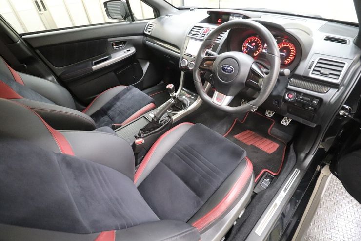 H.28(2016)年 スバル WRX STI 2.0 4WD STIフルエアロ 純正18インチ ブラック 走行55,1