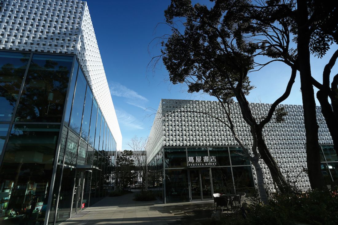 アヘッド 「リンドバーグ」から「代官山 蔦屋書店」へ