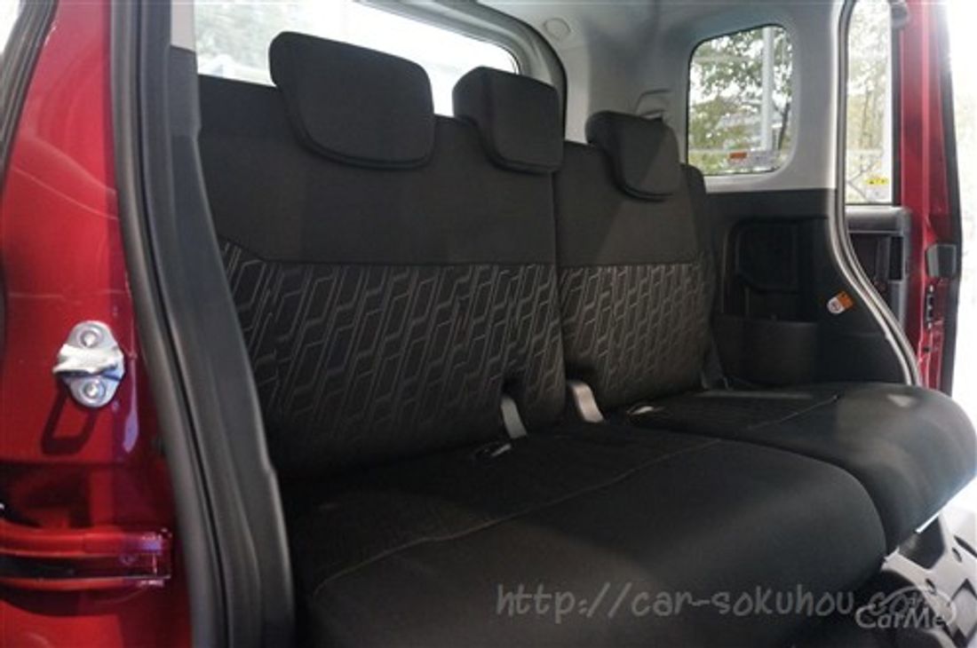 後部座席の乗り心地はどう トヨタ タンク ルーミーを試乗した感想