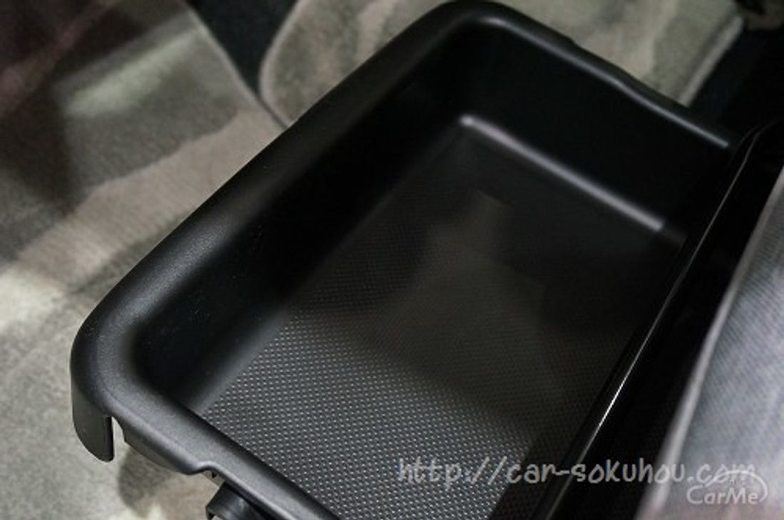 トヨタ パッソ 2016