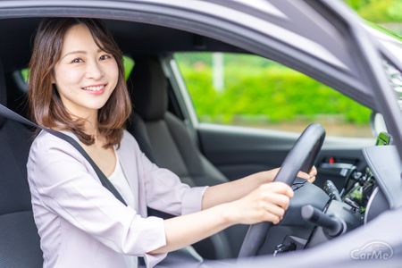 車 女性