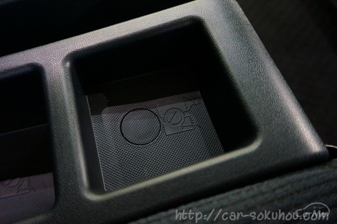 トヨタ シエンタ 2015
