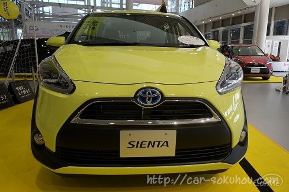 トヨタ シエンタ 2015