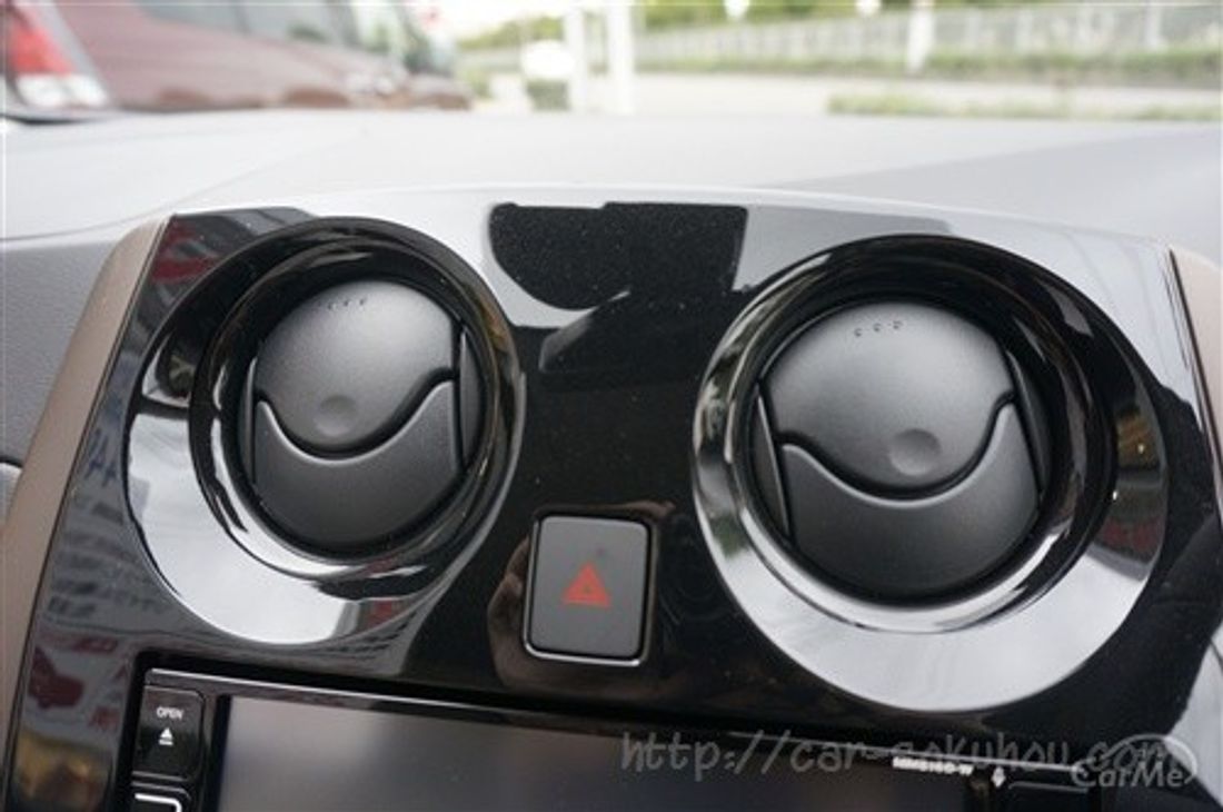 日産 ノート e-power 2016
