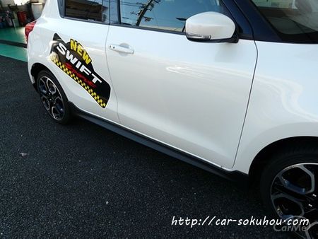 新型スイフトスポーツ外装比較 標準モデルと違う点は 車ニュース 中古車情報 中古車検索なら 車選びドットコム 車選び Com 新型スイフトスポーツ外装比較 標準モデルと違う点は 車ニュース 中古車情報 中古車検索なら 車選びドットコム 車選び Com
