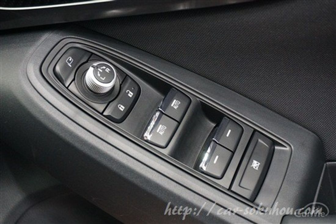 スバル XV 2017