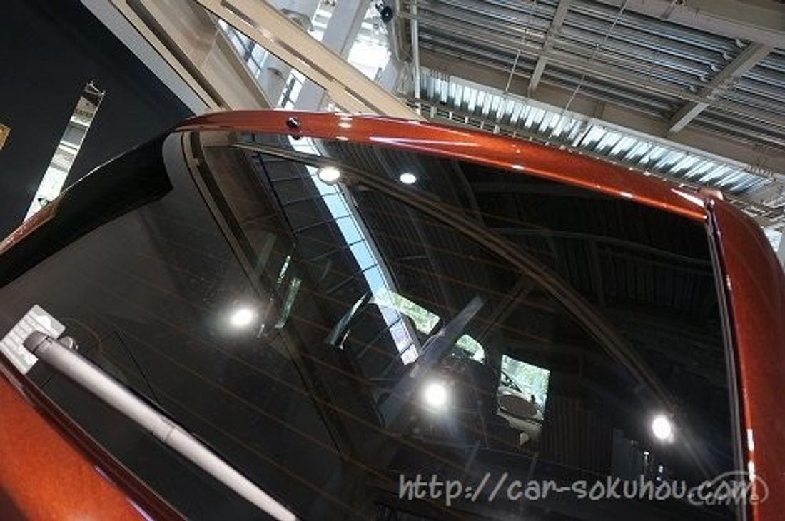 トヨタ ランクル200 2015