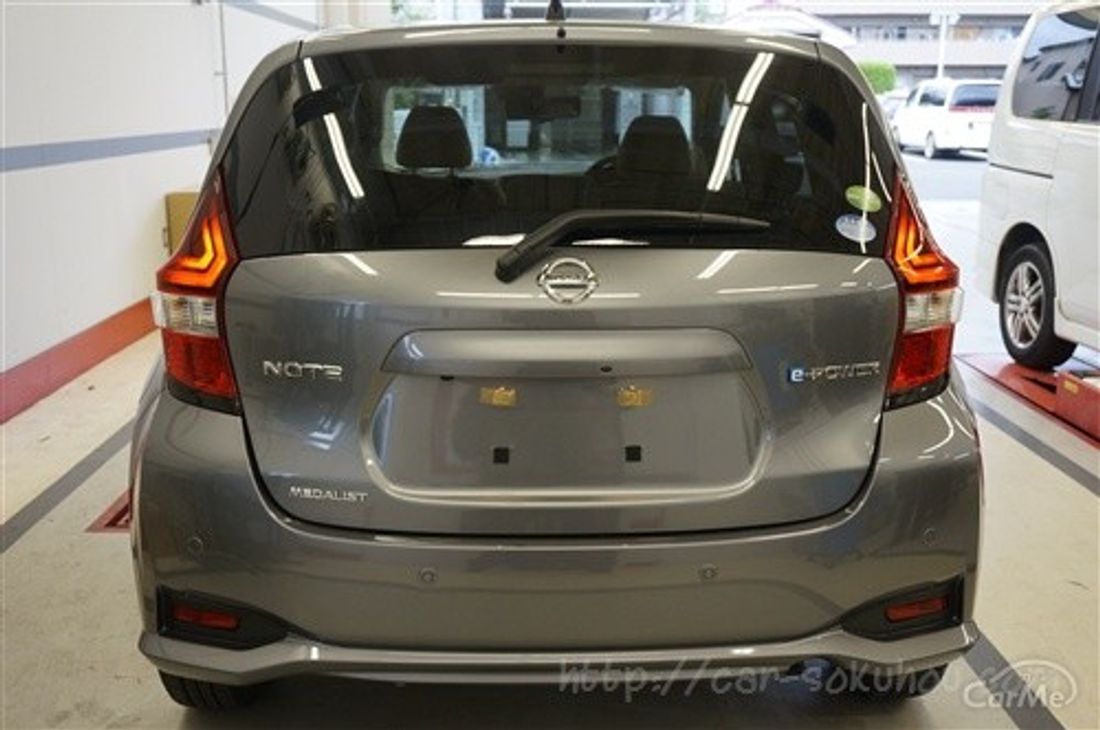 日産 ノート e-power 2016