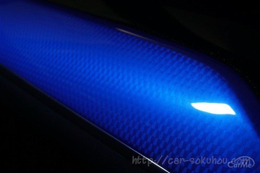 トヨタ C-HR 2017