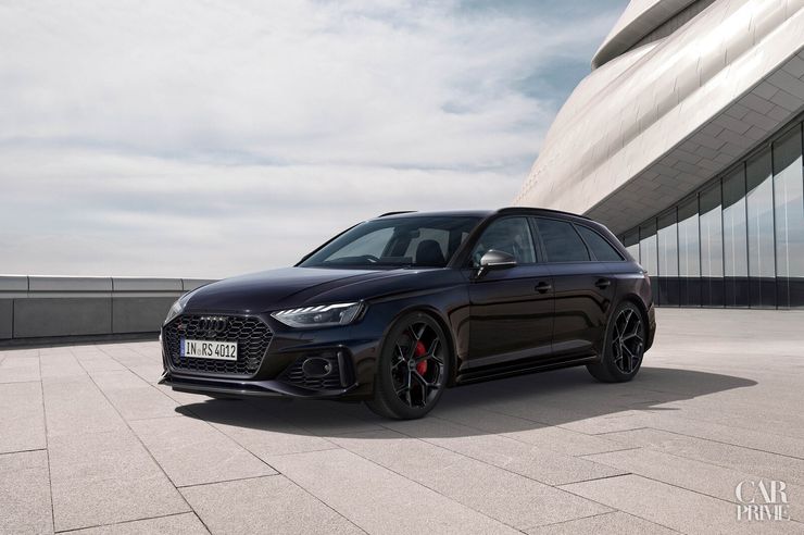 限定モデル Audi RS 4 Avant RS competition
